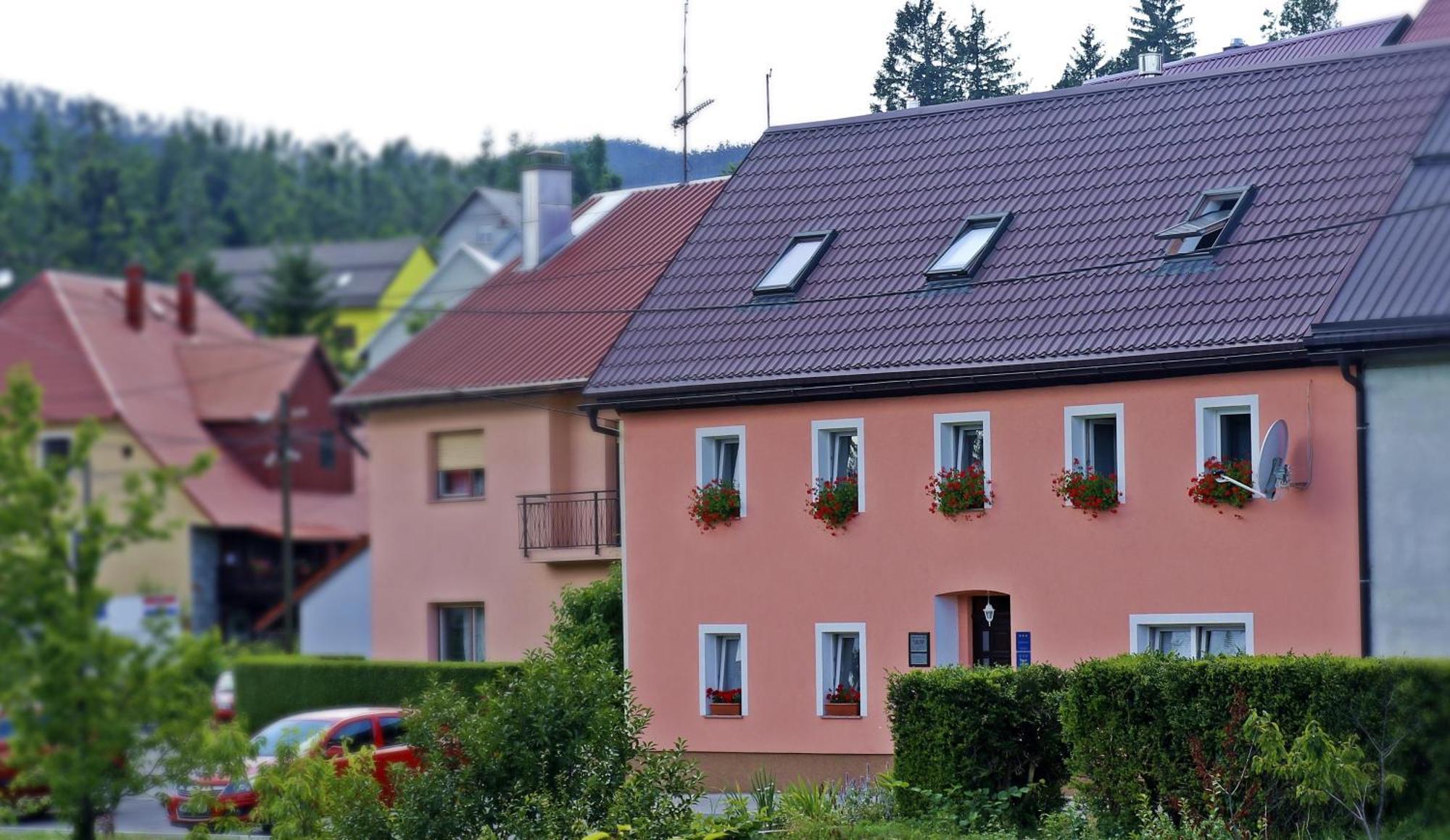 Apartment House Lalita Fužine Exteriör bild